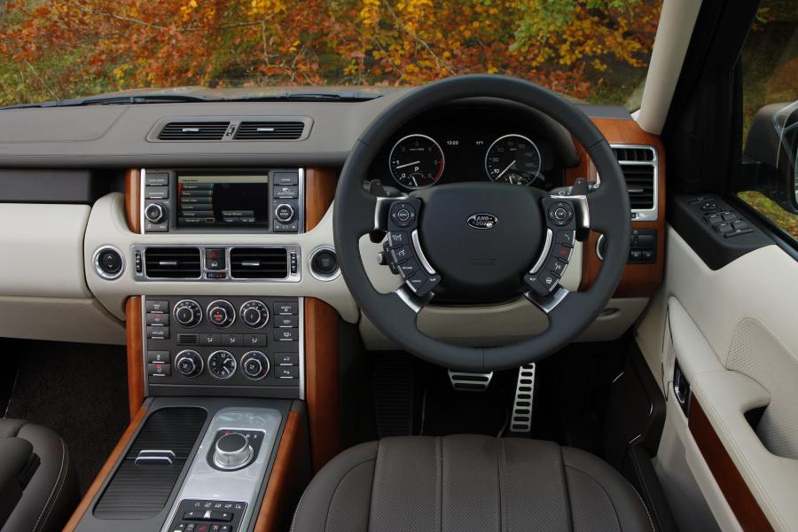  Land Rover Range Rover Autobiography 2012 года  (фото 6 из 21)